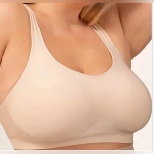 Truekind Everyday Comfort Straps Wireless Shaper Bra 2XL Beige. NWT.